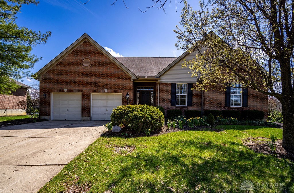 2773 Mill Pond Court, Hamilton, Ohio image 1