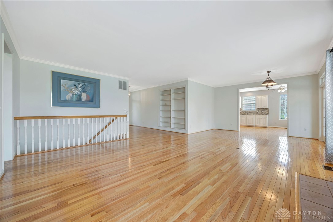 2773 Mill Pond Court, Hamilton, Ohio image 7