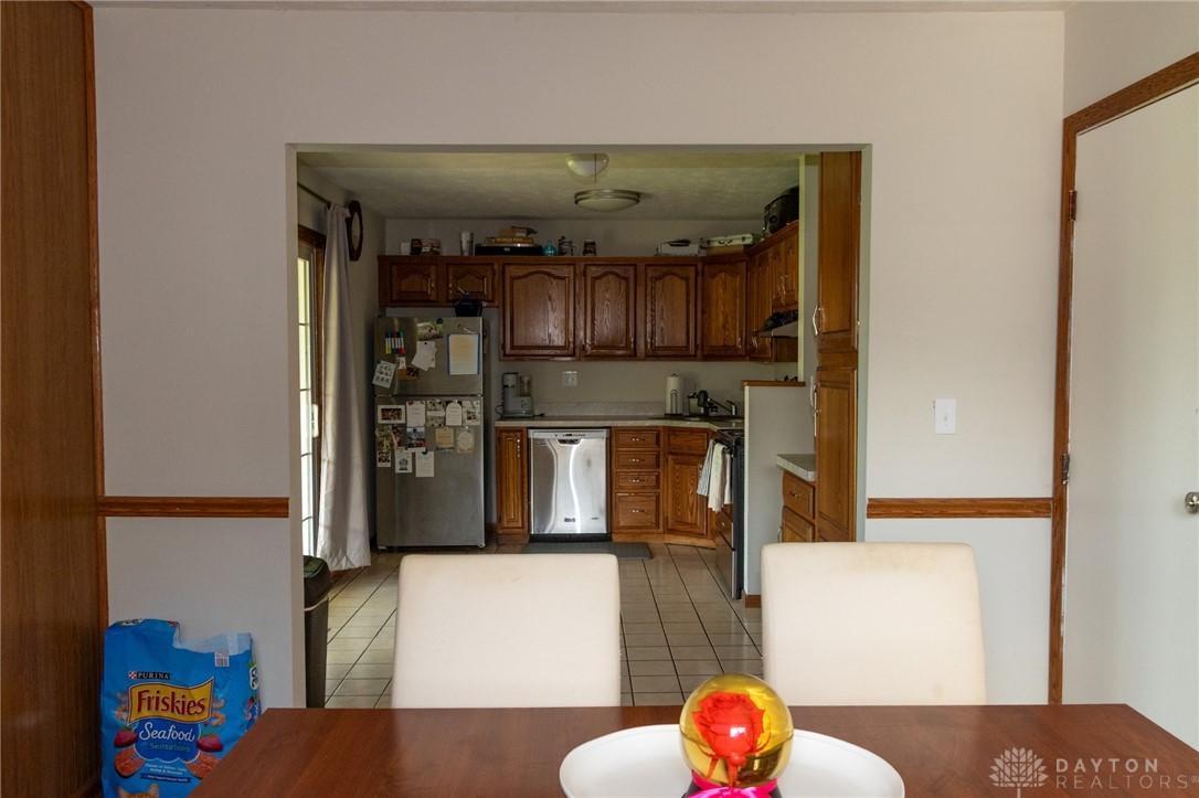 1862 Connecticut Drive, Xenia, Ohio image 9