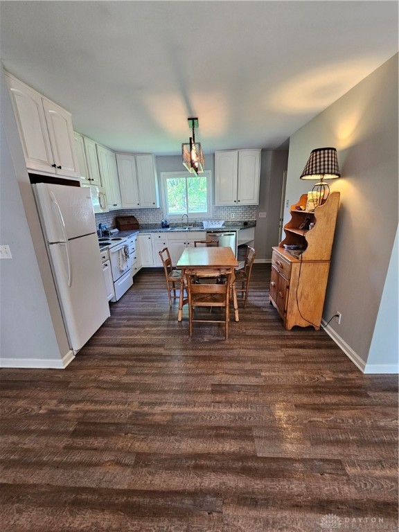 390 W Hendricks Street, Camden, Ohio image 4