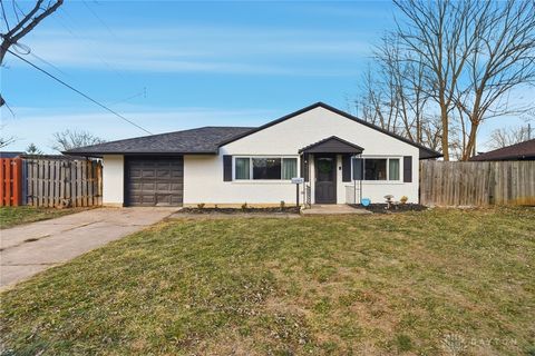 Photo of 3865 Endover Road, Kettering, OH 45439 (MLS # 950975)