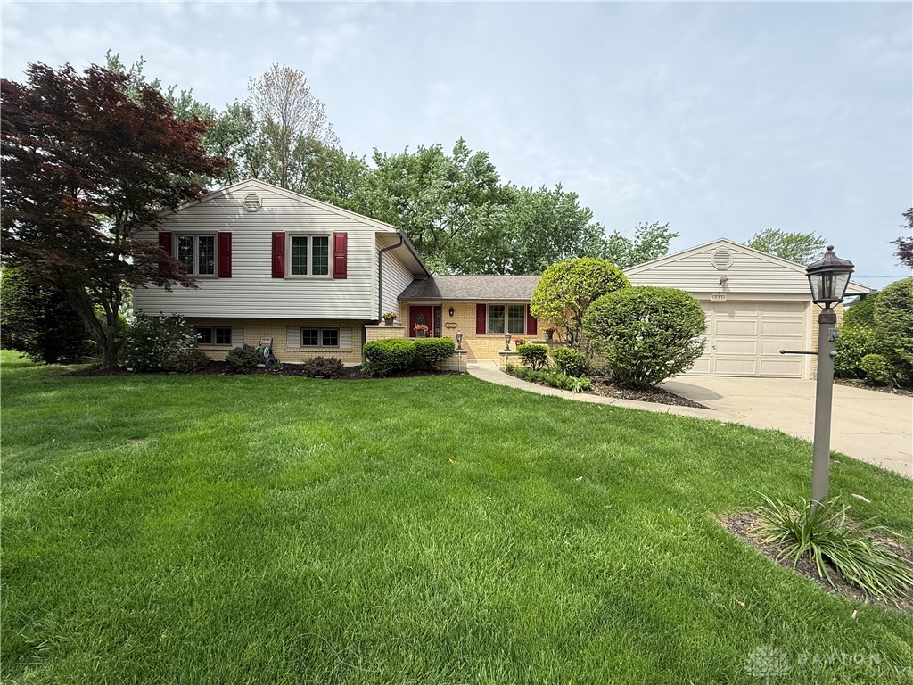 2272 Whispering Willow Circle