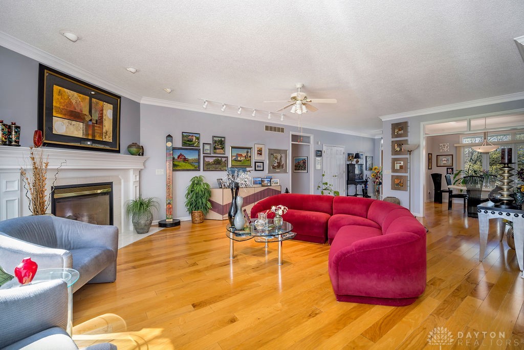 1668 Nichole Court, Hamilton, Ohio image 4