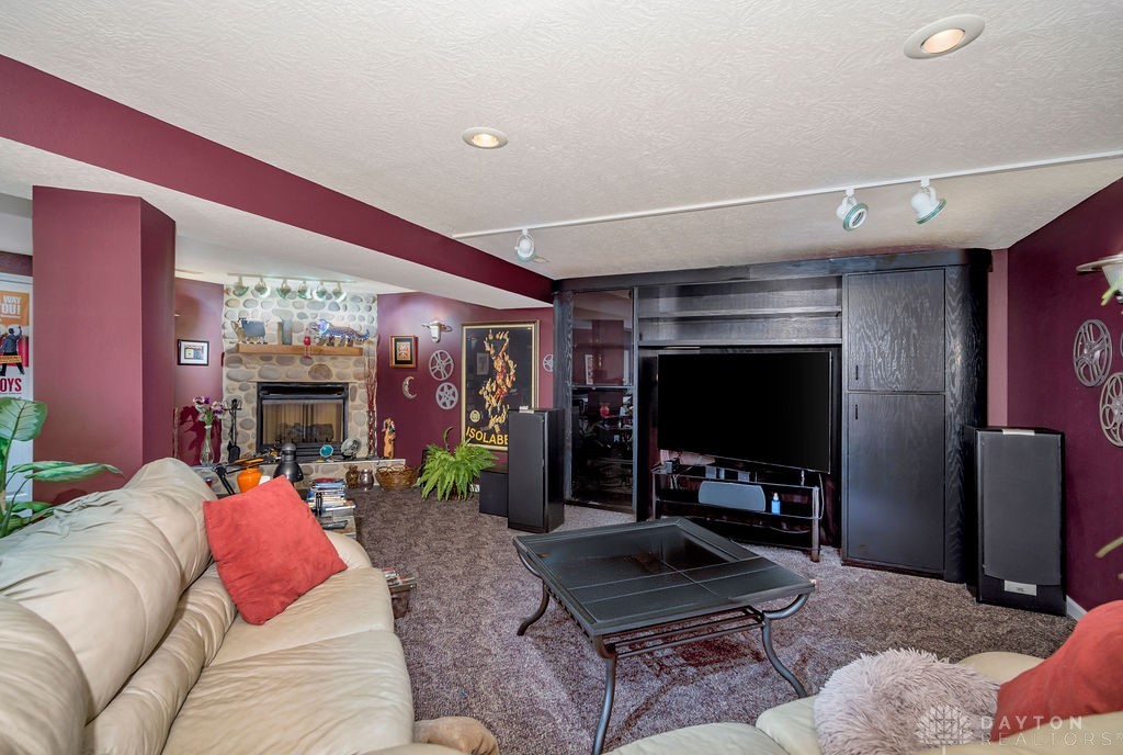 1668 Nichole Court, Hamilton, Ohio image 33