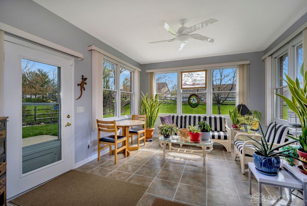 1668 Nichole Court, Hamilton, Ohio image 2