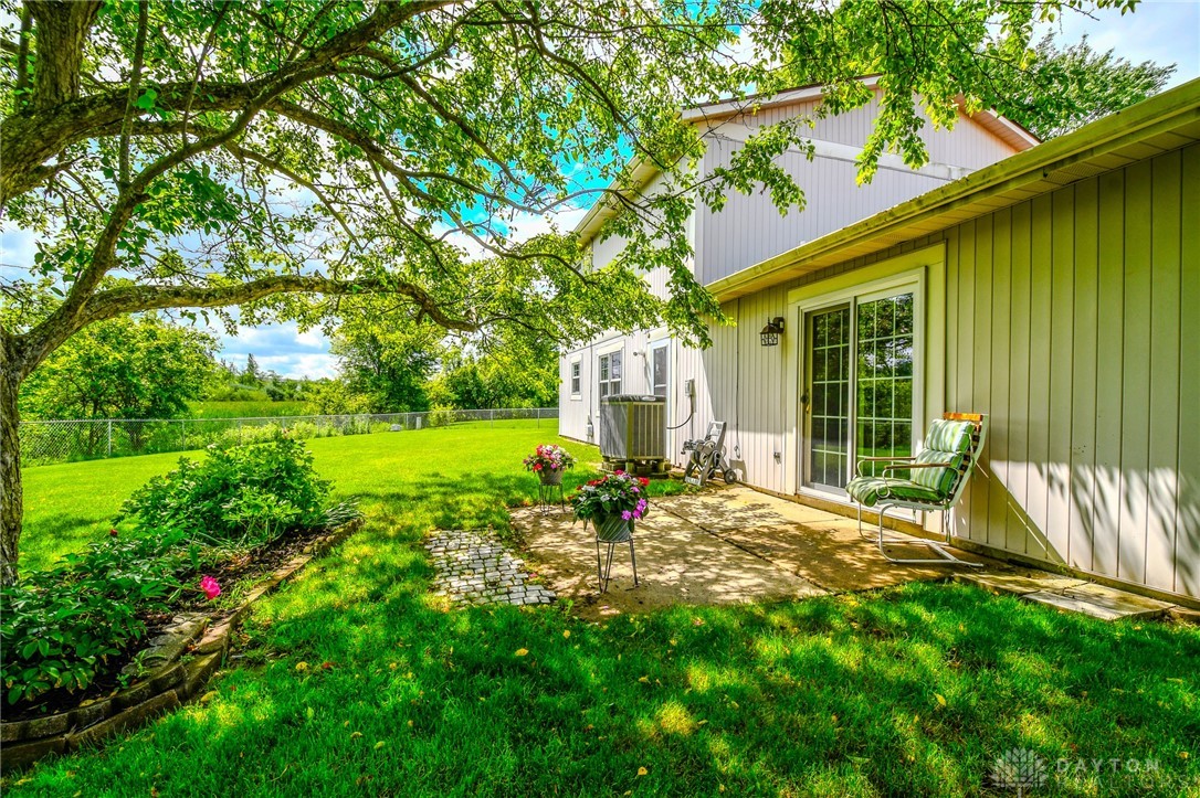 1015 Brookwood Court, Fairborn, Ohio image 36