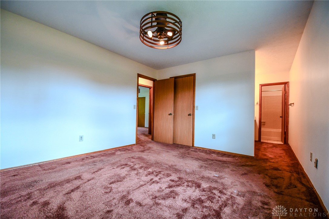 1015 Brookwood Court, Fairborn, Ohio image 25