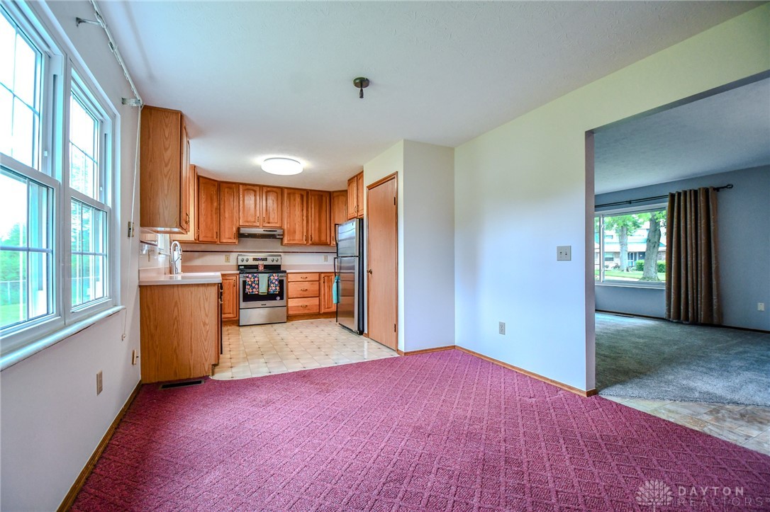 1015 Brookwood Court, Fairborn, Ohio image 14