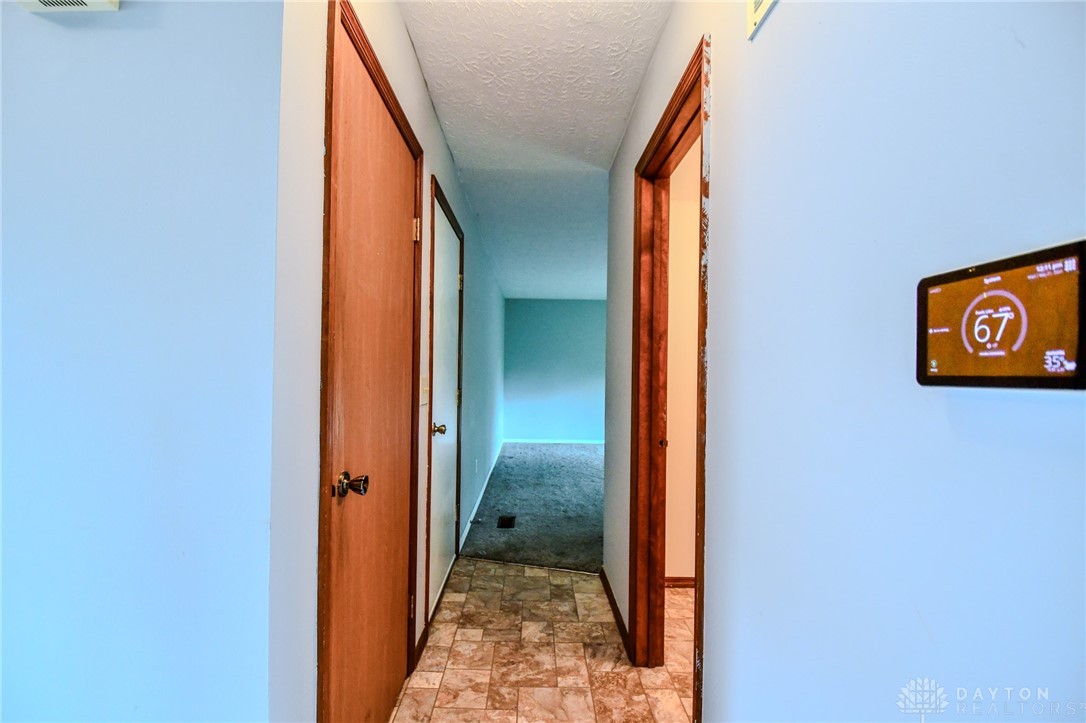 1015 Brookwood Court, Fairborn, Ohio image 16
