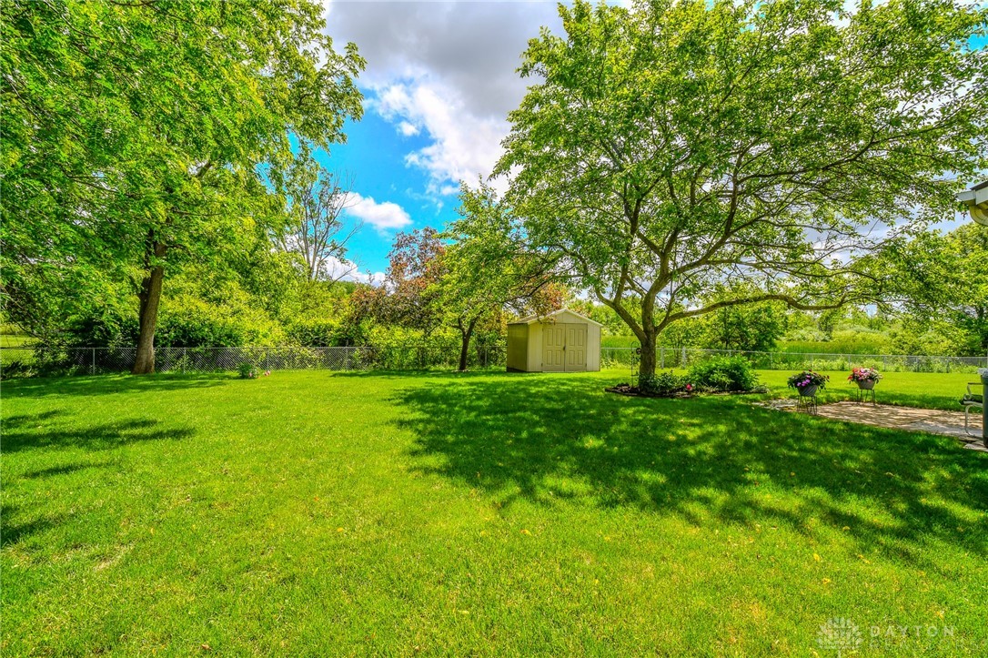 1015 Brookwood Court, Fairborn, Ohio image 35