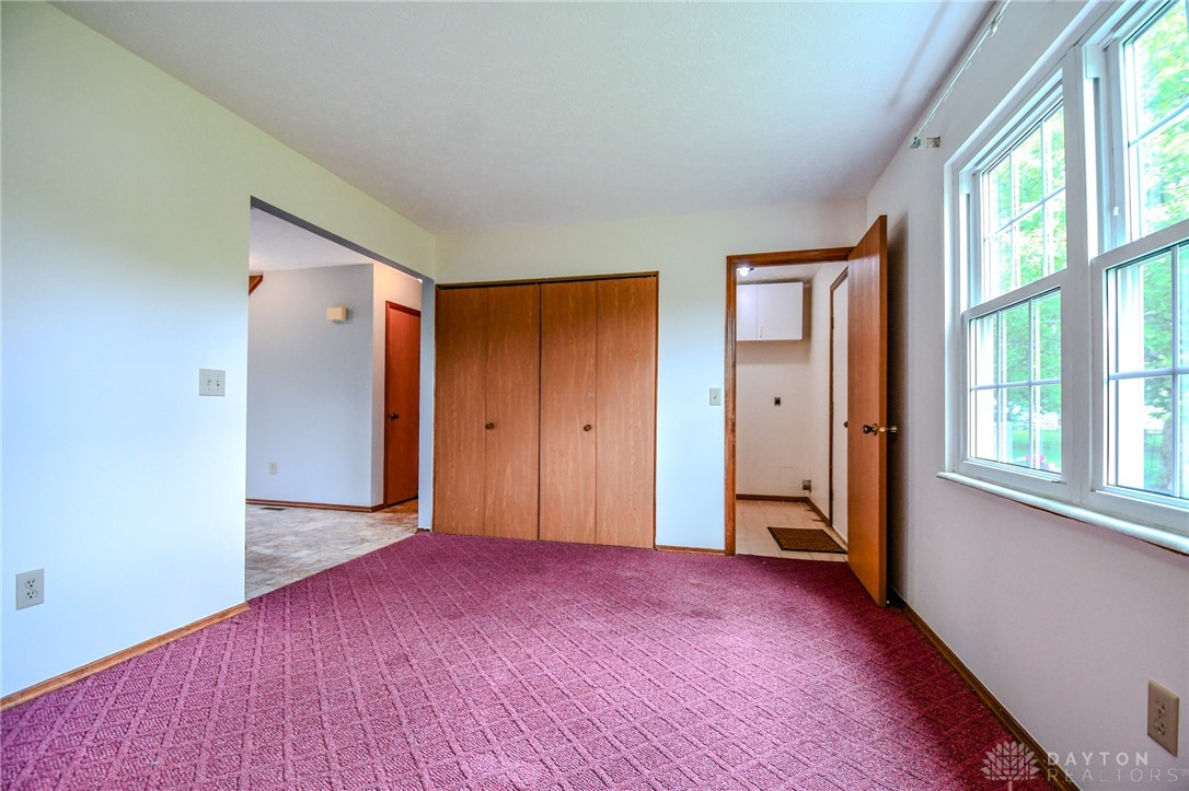 1015 Brookwood Court, Fairborn, Ohio image 13