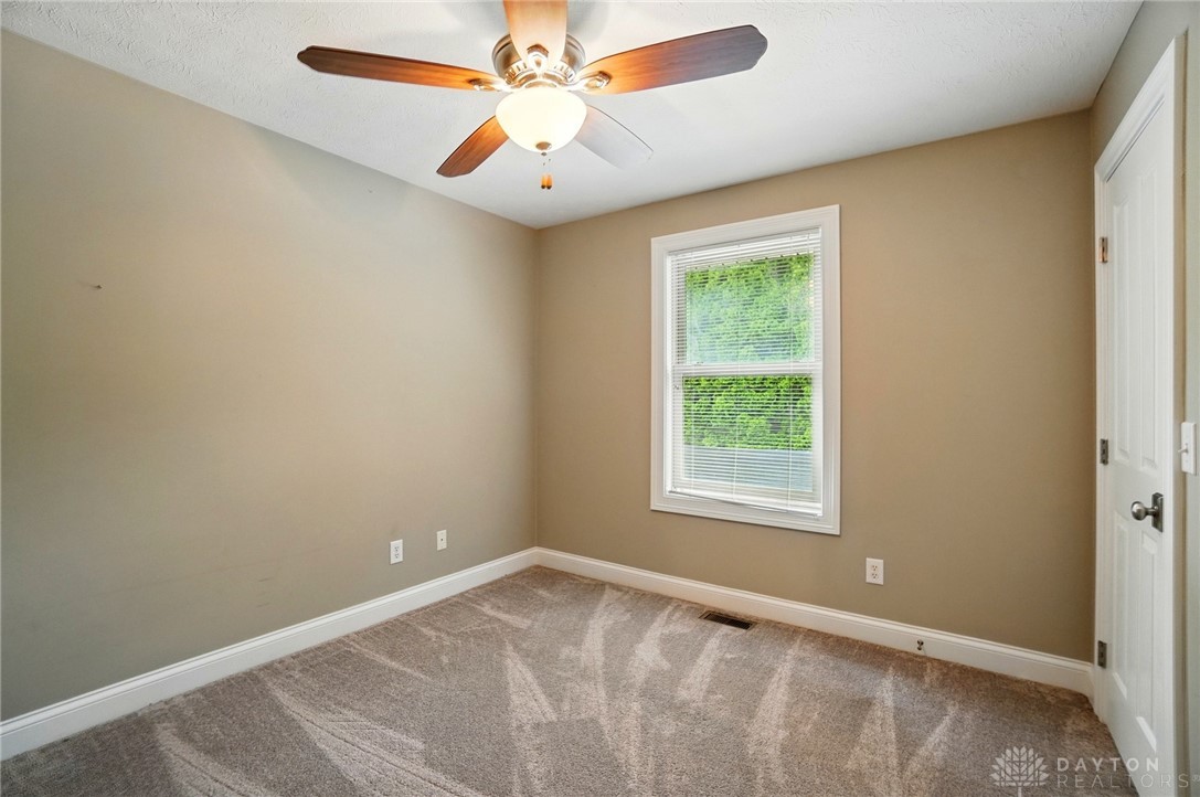 865 Willow Creek Way, Troy, Ohio image 40