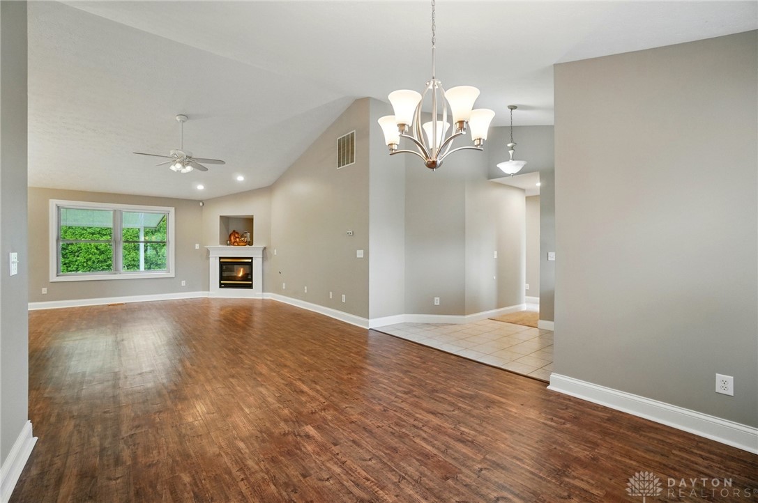865 Willow Creek Way, Troy, Ohio image 10