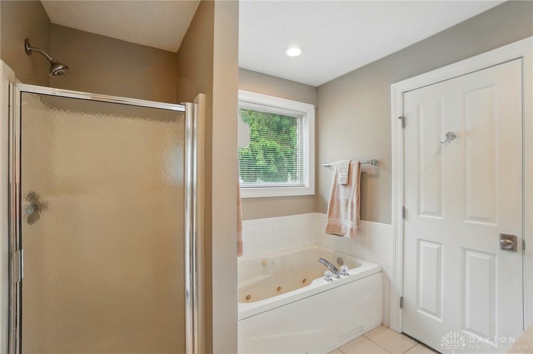 865 Willow Creek Way, Troy, Ohio image 31