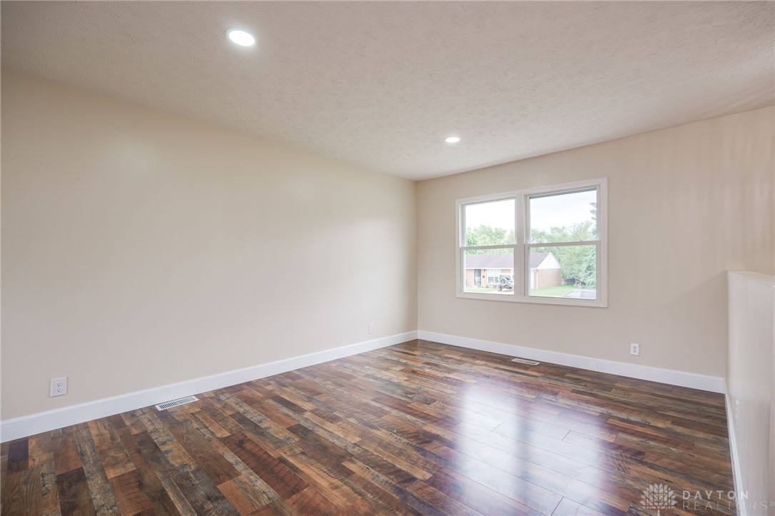 1136 Wendall Avenue, New Carlisle, Ohio image 8