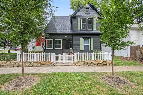 Photo of 425 W Franklin Street, Troy, OH 45373 (MLS # 948844)