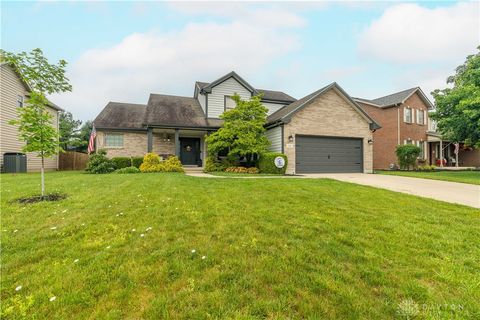 Photo of 14 Osprey Court, Piqua, OH 45356 (MLS # 961651)