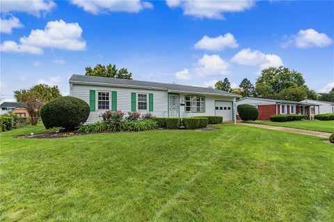 Photo of 109 Delcourt Drive, Springfield, OH 45506 (MLS # 970347)