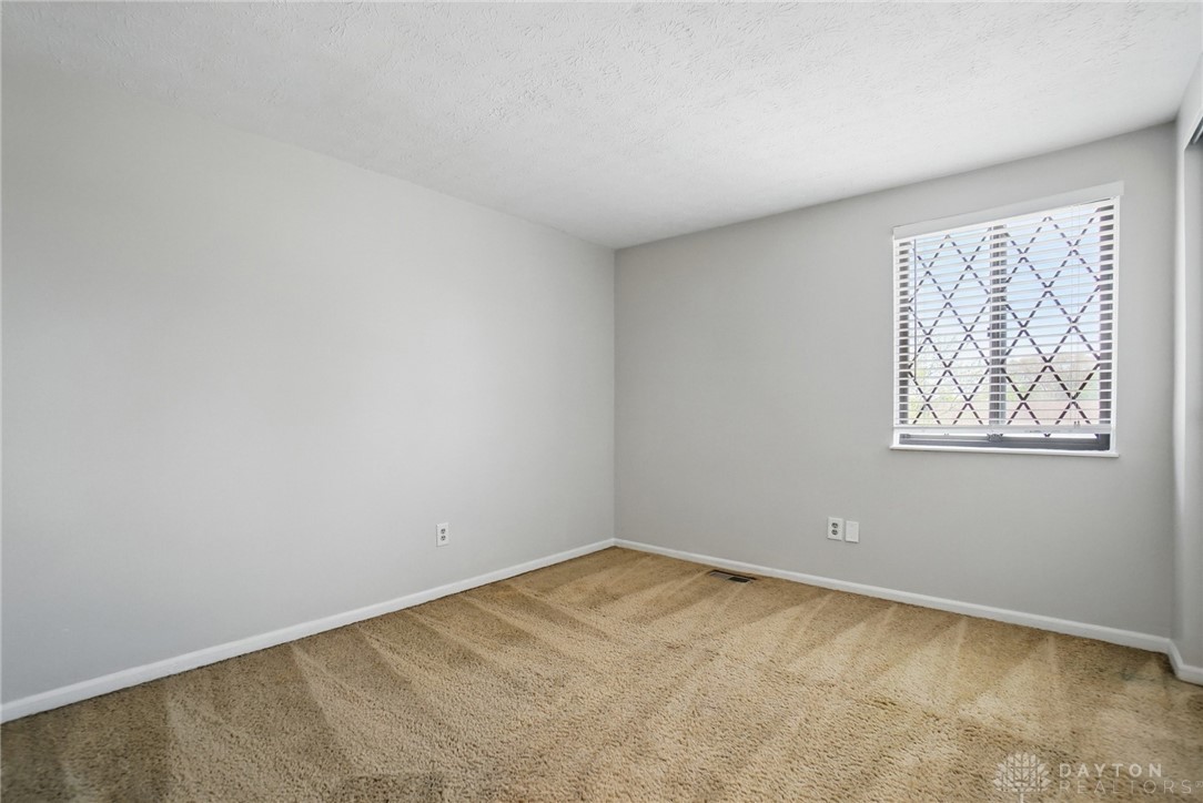 11651 Montvale Drive, Colerain Township, Ohio image 31