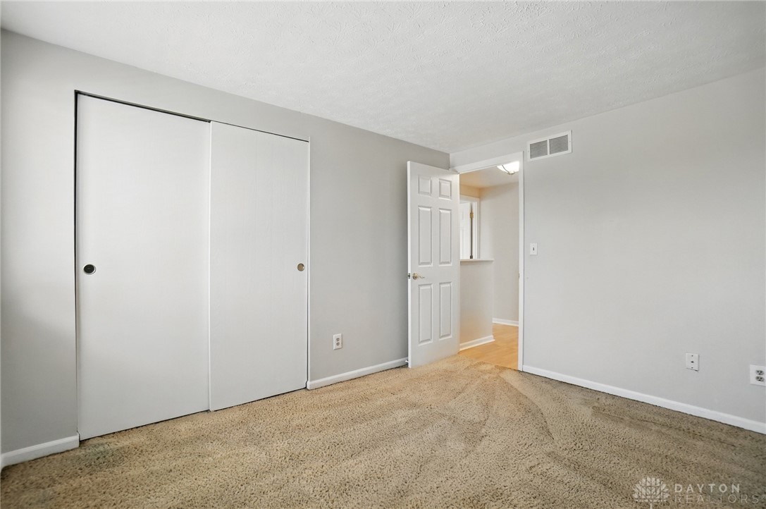 11651 Montvale Drive, Colerain Township, Ohio image 32