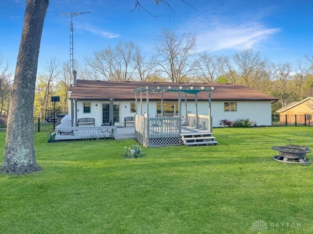 4159 Briarwood Drive, Urbana, Ohio image 14