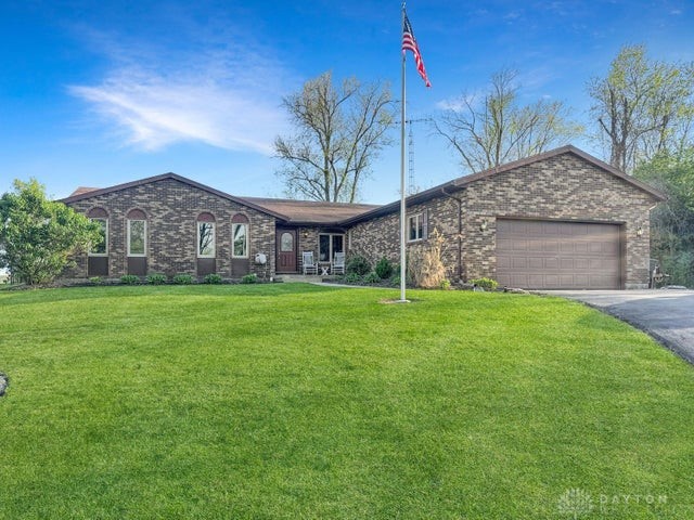4159 Briarwood Drive, Urbana, Ohio image 8