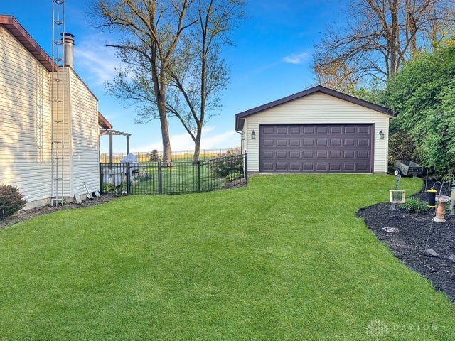 4159 Briarwood Drive, Urbana, Ohio image 10