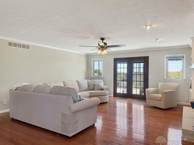 4159 Briarwood Drive, Urbana, Ohio image 32