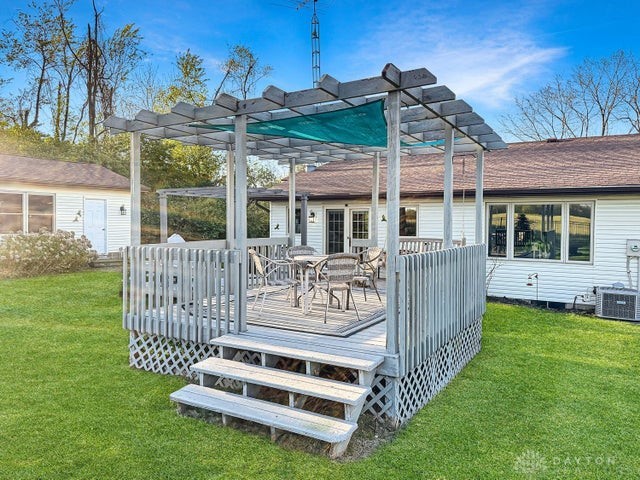 4159 Briarwood Drive, Urbana, Ohio image 16