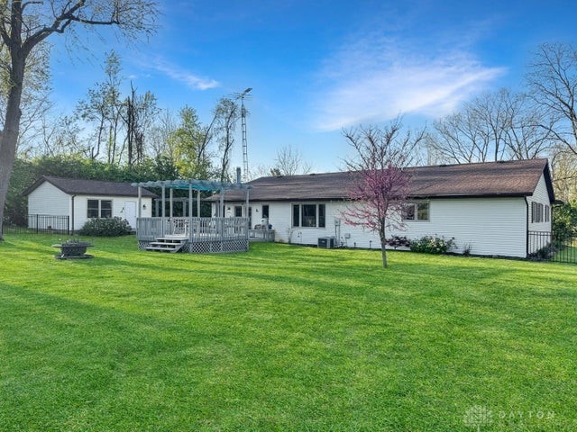 4159 Briarwood Drive, Urbana, Ohio image 15