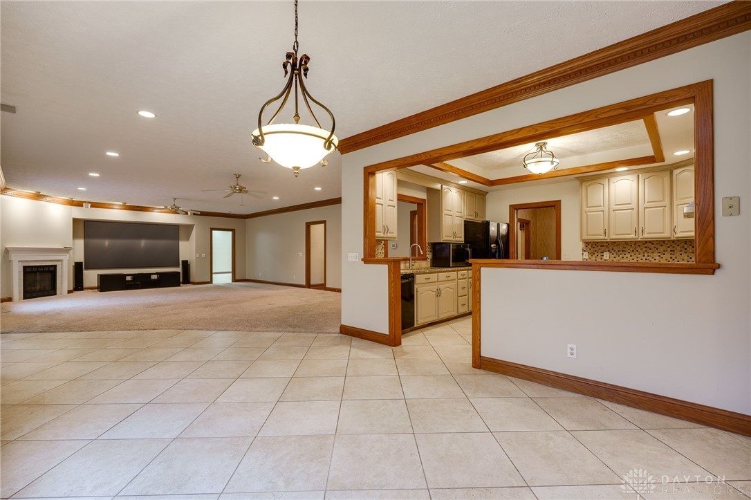 1656 Fox Trail, Bellbrook, Ohio image 24