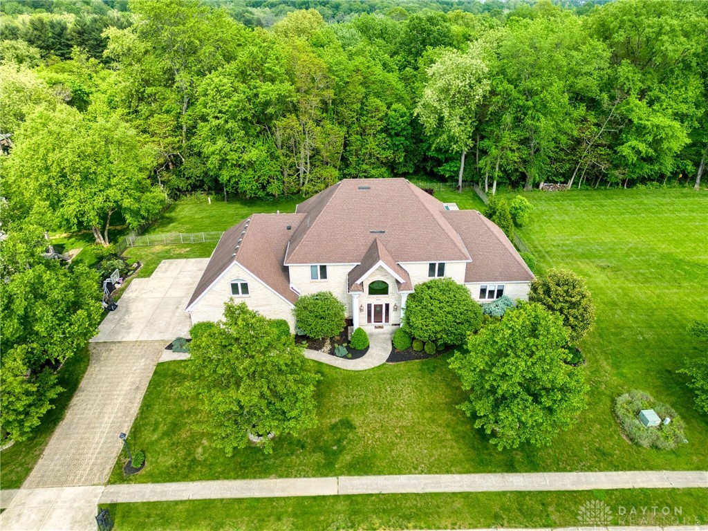 1656 Fox Trail, Bellbrook, Ohio image 8