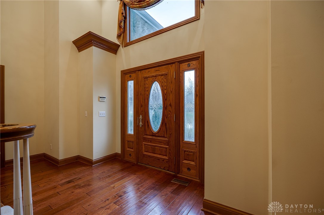 1656 Fox Trail, Bellbrook, Ohio image 10