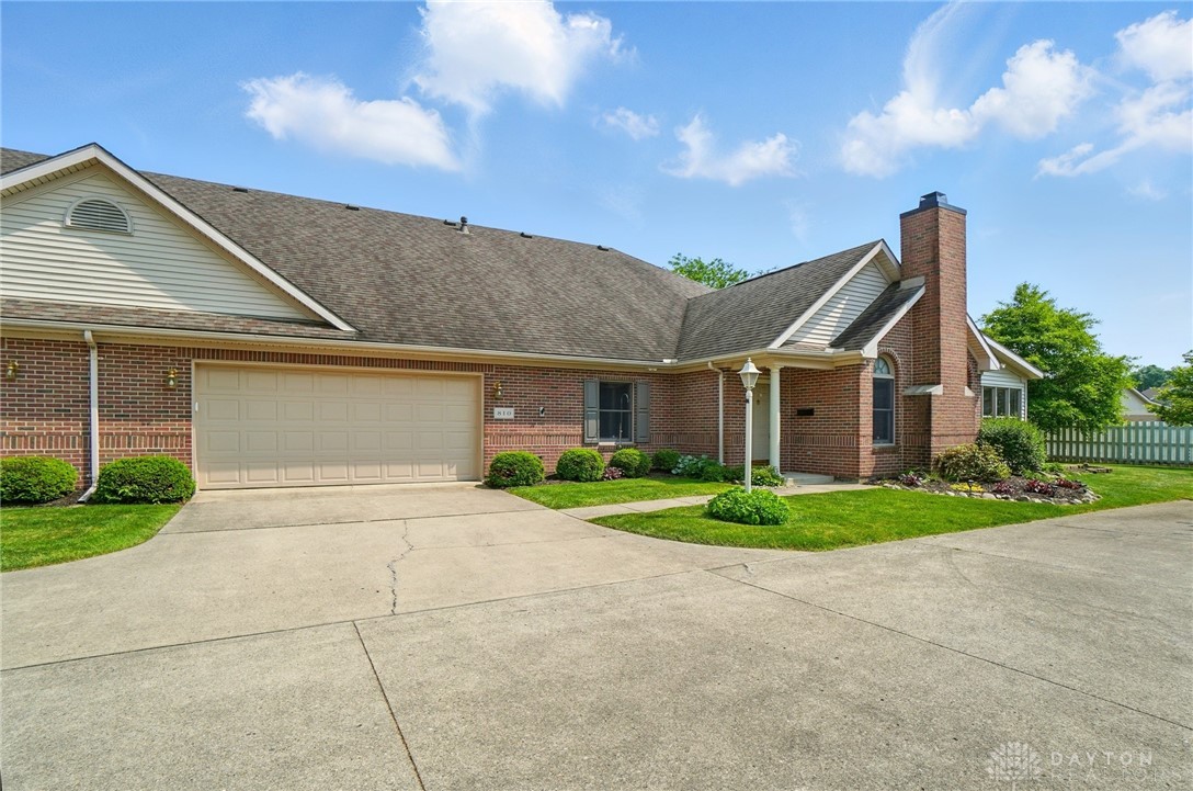810 Brendle Trace, Springfield, Ohio image 2