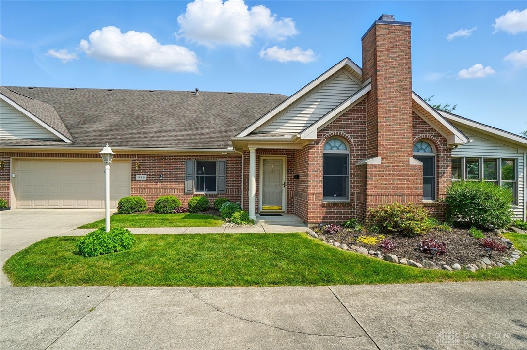 810 Brendle Trace, Springfield, Ohio image 1