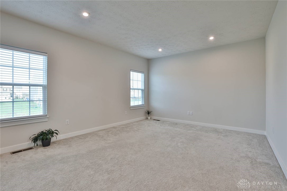437 Sydney Drive, Tipp City, Ohio image 7