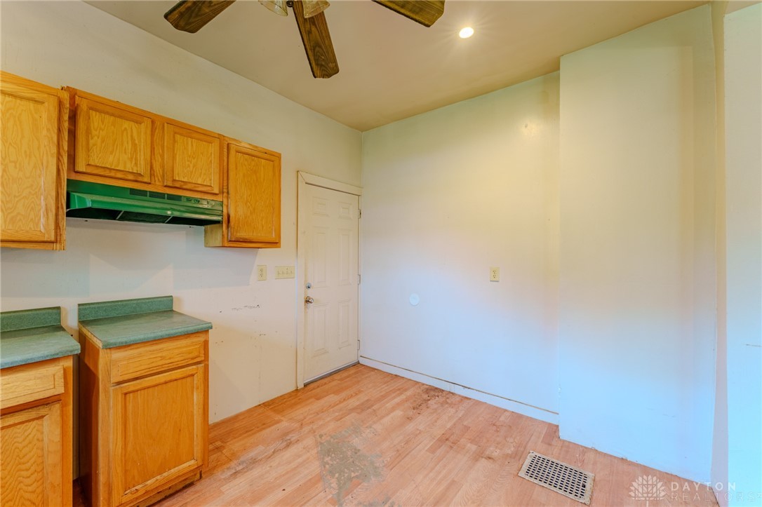 1307 S Limestone Street, Springfield, Ohio image 21