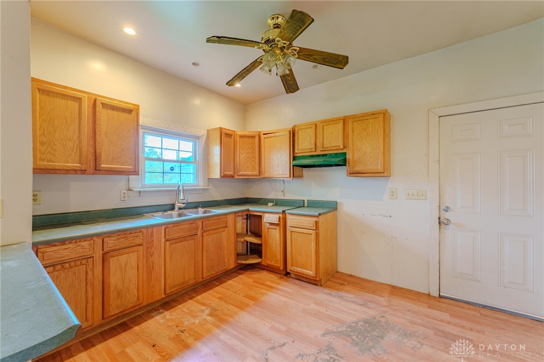 1307 S Limestone Street, Springfield, Ohio image 19