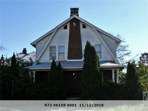 Photo of 2 E Hudson Avenue, Dayton, OH 45405 (MLS # 943329)
