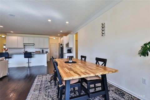 Tiny photo for 1354 Alexander Drive, Hamilton, OH 45013 (MLS # 945301)