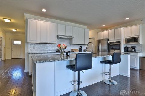 Tiny photo for 1354 Alexander Drive, Hamilton, OH 45013 (MLS # 945301)
