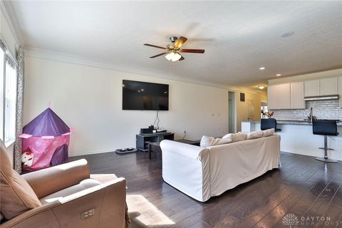 Tiny photo for 1354 Alexander Drive, Hamilton, OH 45013 (MLS # 945301)