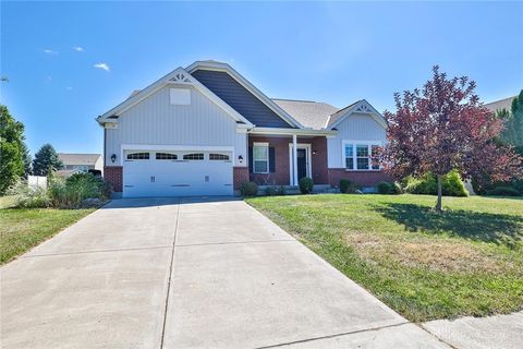 Photo of 1354 Alexander Drive, Hamilton, OH 45013 (MLS # 945301)