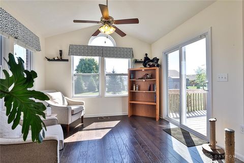 Tiny photo for 1354 Alexander Drive, Hamilton, OH 45013 (MLS # 945301)