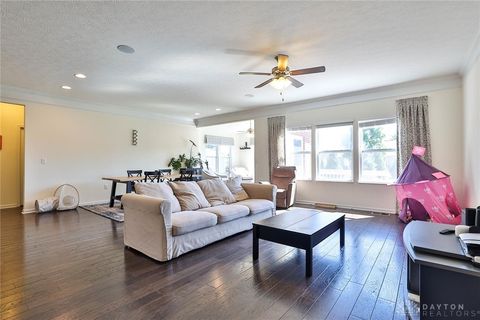 Tiny photo for 1354 Alexander Drive, Hamilton, OH 45013 (MLS # 945301)