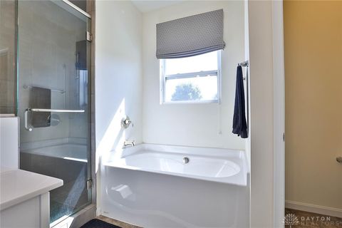 Tiny photo for 1354 Alexander Drive, Hamilton, OH 45013 (MLS # 945301)