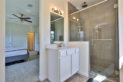 Tiny photo for 1354 Alexander Drive, Hamilton, OH 45013 (MLS # 945301)