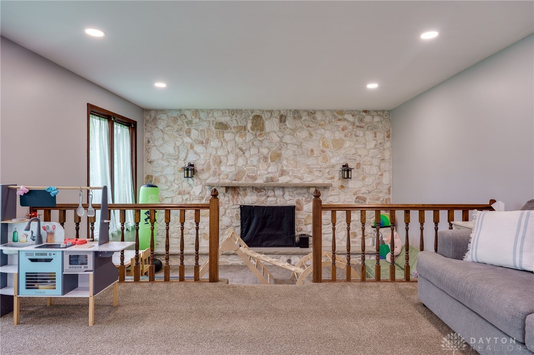 1077 Pine Meadow Terrace, Dayton, Ohio image 15