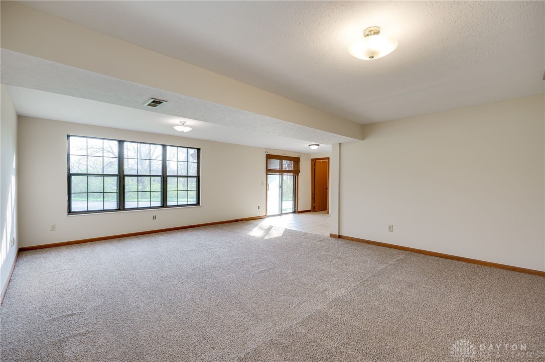 631 Kyle Lane, Fairborn, Ohio image 30