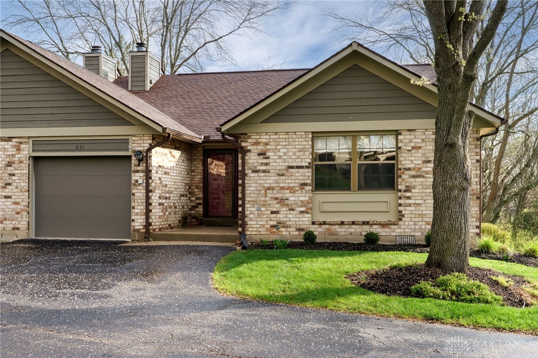 631 Kyle Lane, Fairborn, Ohio image 4